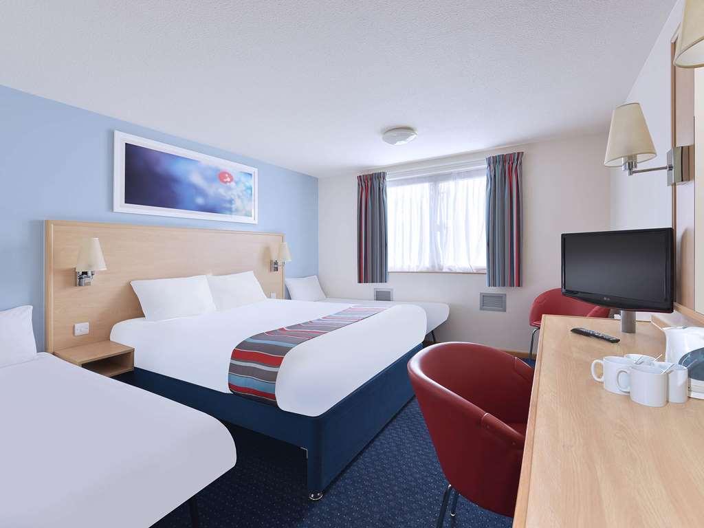 Travelodge Wirral Eastham Hooton Cameră foto