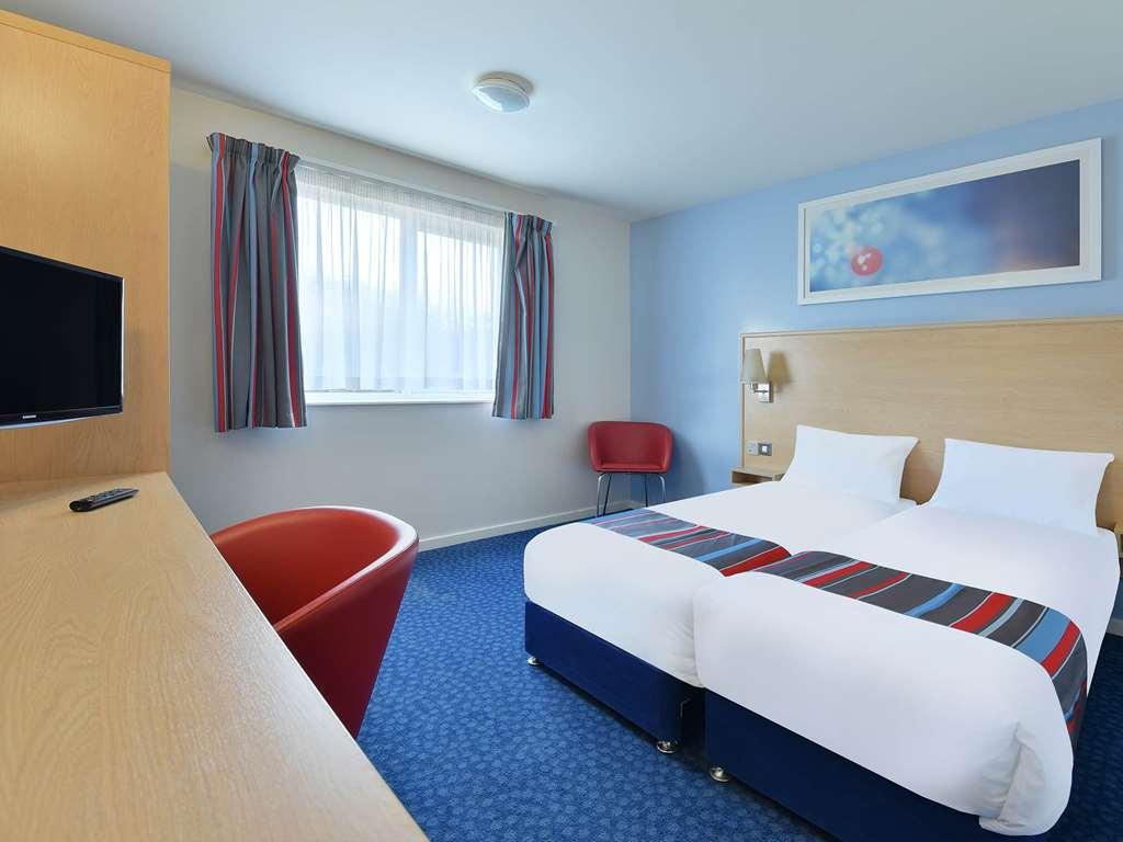 Travelodge Wirral Eastham Hooton Cameră foto